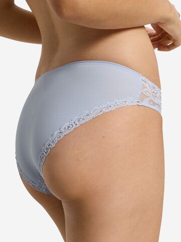 Hanro Slip ' Moments ' in Blauw