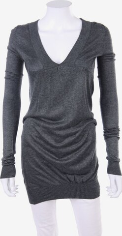 Madonna Sweater & Cardigan in S in Grey: front