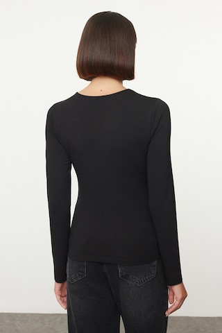 Trendyol Shirt in Schwarz