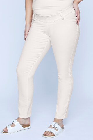 Ulla Popken Skinny Pants in White: front