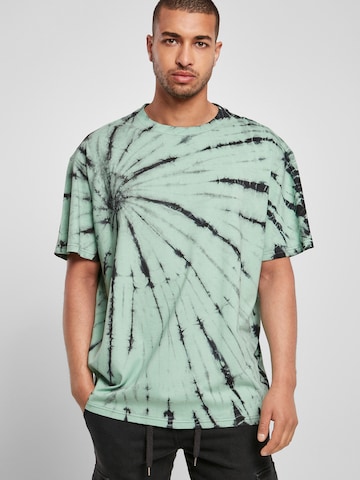 Tricou 'Boxy Tye Dye' de la Urban Classics pe verde: față