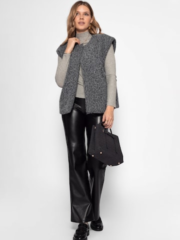 SASSYCLASSY - Camiseta en gris