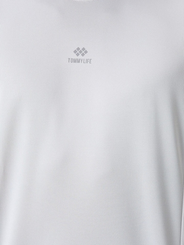 Tommy Life Performance shirt in Grey
