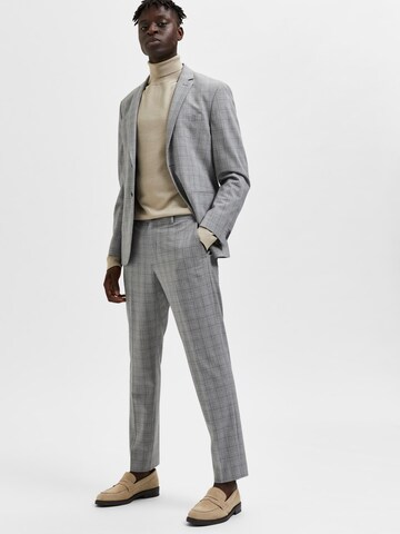 SELECTED HOMME Regular Trousers with creases 'Liam' in Grey