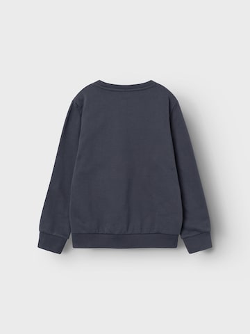 NAME IT Sweatshirt 'Stobias' i blå