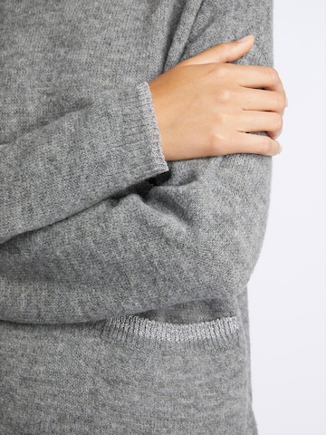 Rich & Royal Sweater in Grey