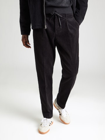 SELECTED - Tapered Pantalón plisado 'SLHLEROY' en negro: frente