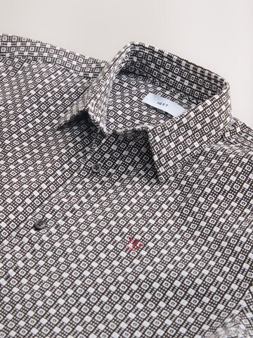 Next - Ajuste regular Camisa en marrón