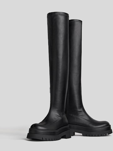 Bershka Stiefel in Schwarz