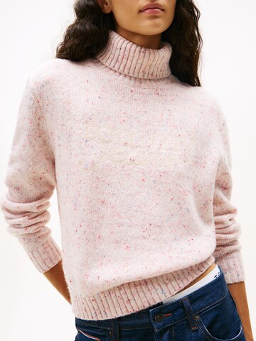 Pullover di Tommy Jeans in bianco