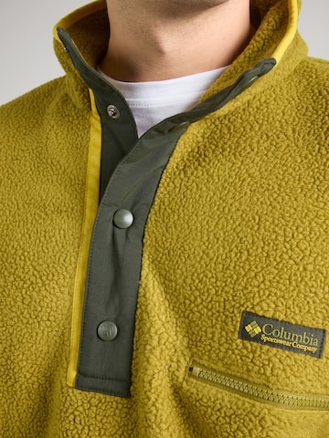 Pulovere sport 'Helvetia II' de la COLUMBIA pe verde