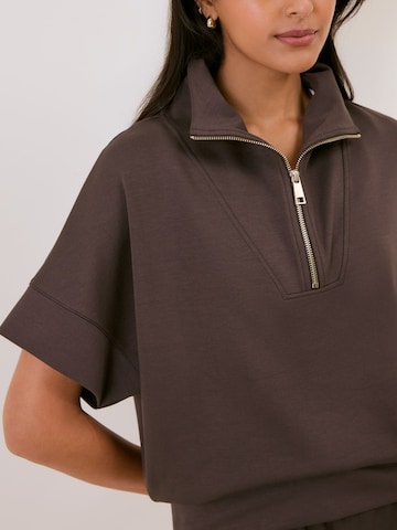 Osia Sweatshirt in Brown