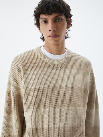 Pull&Bear Sweter w kolorze beżowy