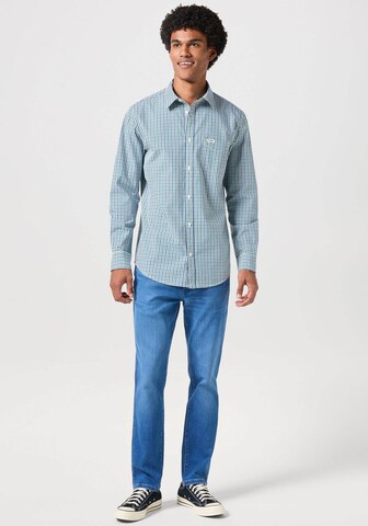 WRANGLER Regular fit Button Up Shirt in Blue