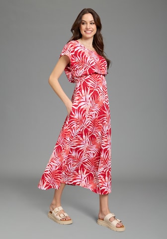 Neun Monate Kleid in Rot