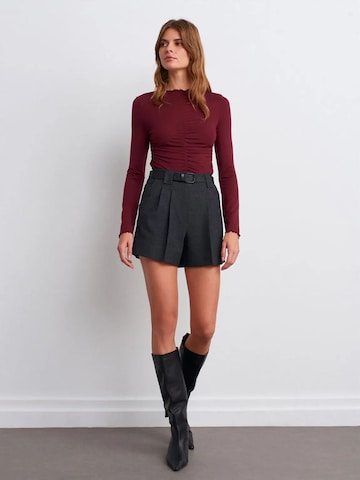 Dilvin - Blusa em vermelho