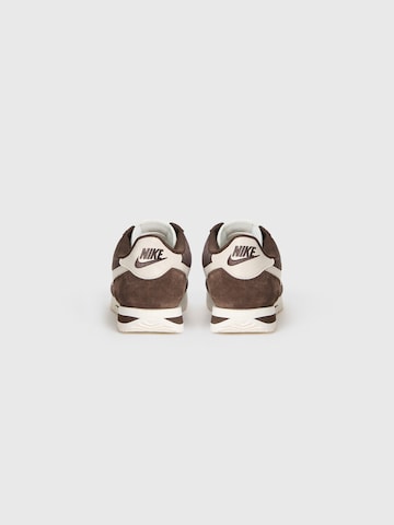 Nike Sportswear Низкие кроссовки 'Cortez' в Коричневый