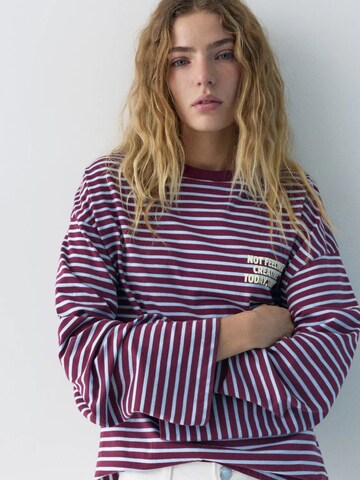 Tricou de la Pull&Bear pe roșu: față