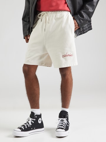 Calvin Klein Jeans Regular Shorts in Weiß: Vorderseite