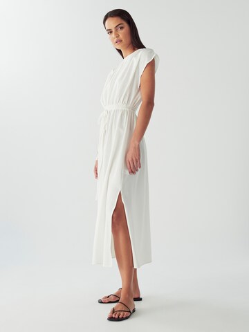 Abito 'Carol' di Willa in bianco