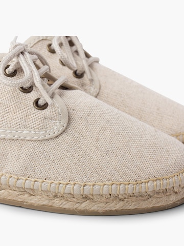 Scarpa bassa di Pisamonas in beige