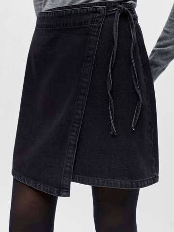 Gonna 'OBJRosie' di OBJECT in nero