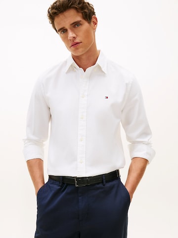 Coupe regular Chemise business 'Flex' TOMMY HILFIGER en blanc : devant