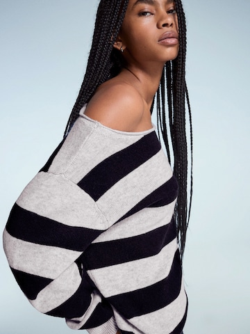 Pull-over Bershka en bleu