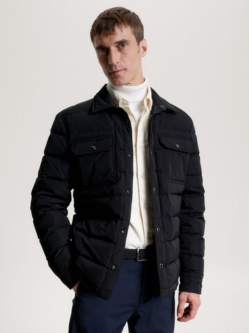 TOMMY HILFIGER Tussenjas in Zwart: voorkant