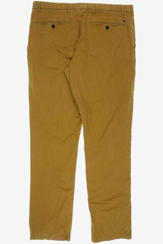TOMMY HILFIGER Pants in 36 in Yellow