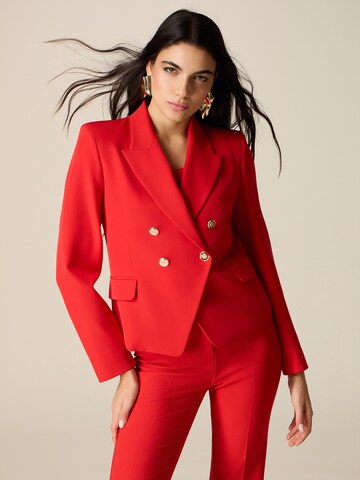 Blazer di oltre in rosso: frontale