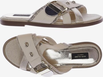 River 2025 island footwear