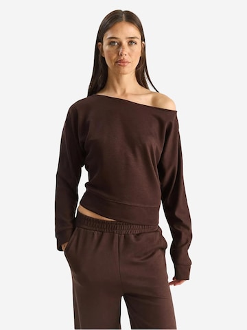 Bianco Lucci - Blusa em castanho