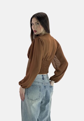 Elara Blouse in Brown