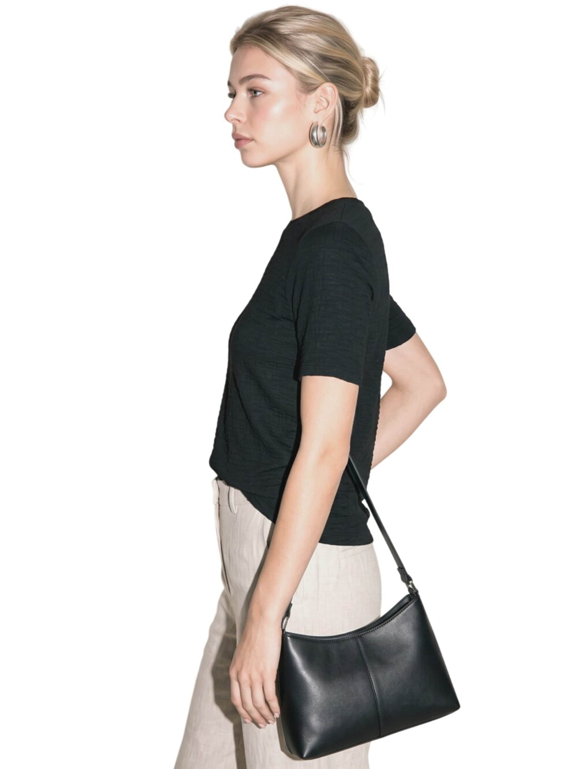 Alexa Dash Shirt‌‌‌‌‌‌‌‌ in Schwarz