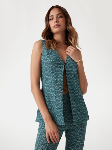 GUESS Strickweste in Blau: Vorderseite