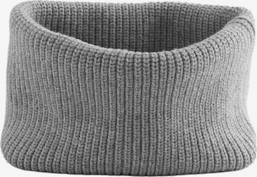 pilka Next Šalikas: priekis