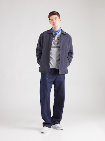 GUESS JEANS Футболка в Серый