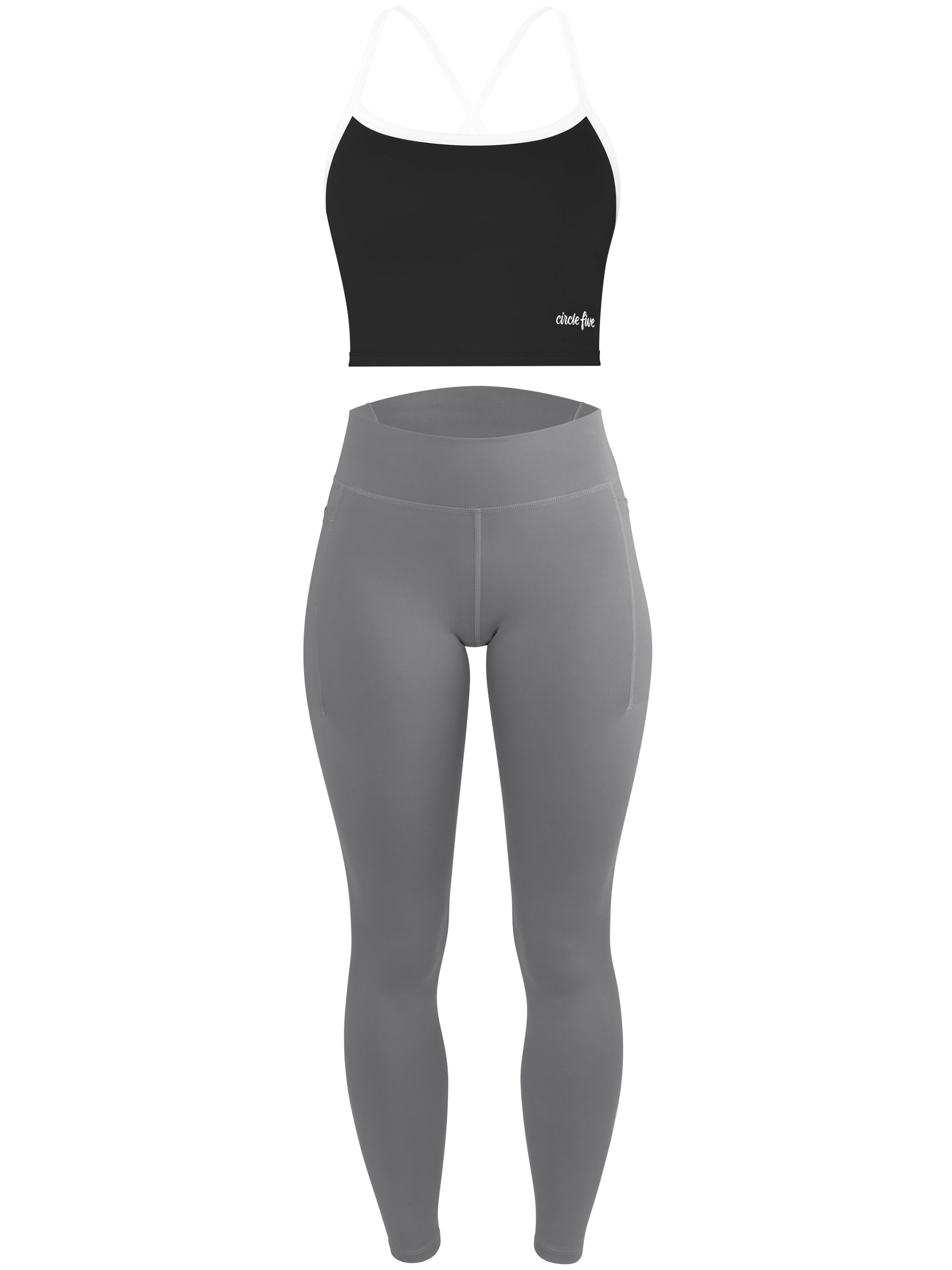 Completo sportivo di normani in nero: frontale
