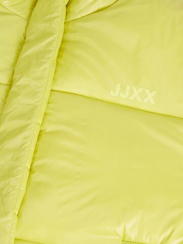 JJXX Winter Jacket 'Beany' in Yellow