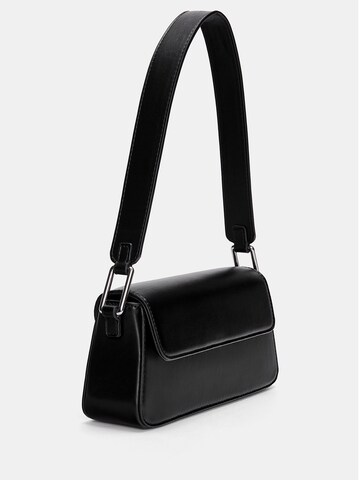 Pull&Bear Schultertasche in Schwarz