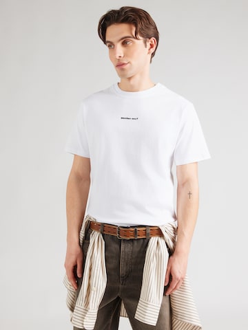 Kaotiko Koszulka 'ANOTHER ONE' w kolorze biały