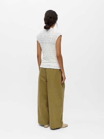 OBJECT Overdel i hvid