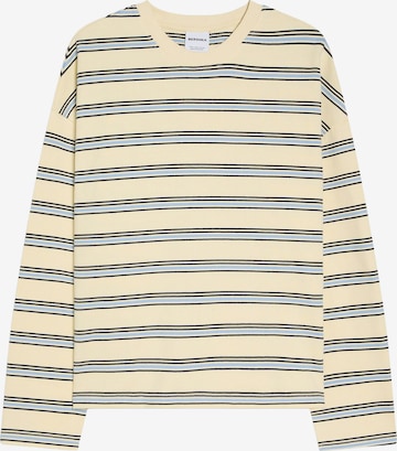 Bershka Тениска в жълто: отпред