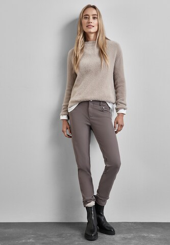 STREET ONE Slim fit Pants in Brown