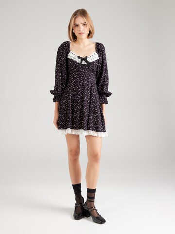 Rochie de la Miss Selfridge pe negru: față