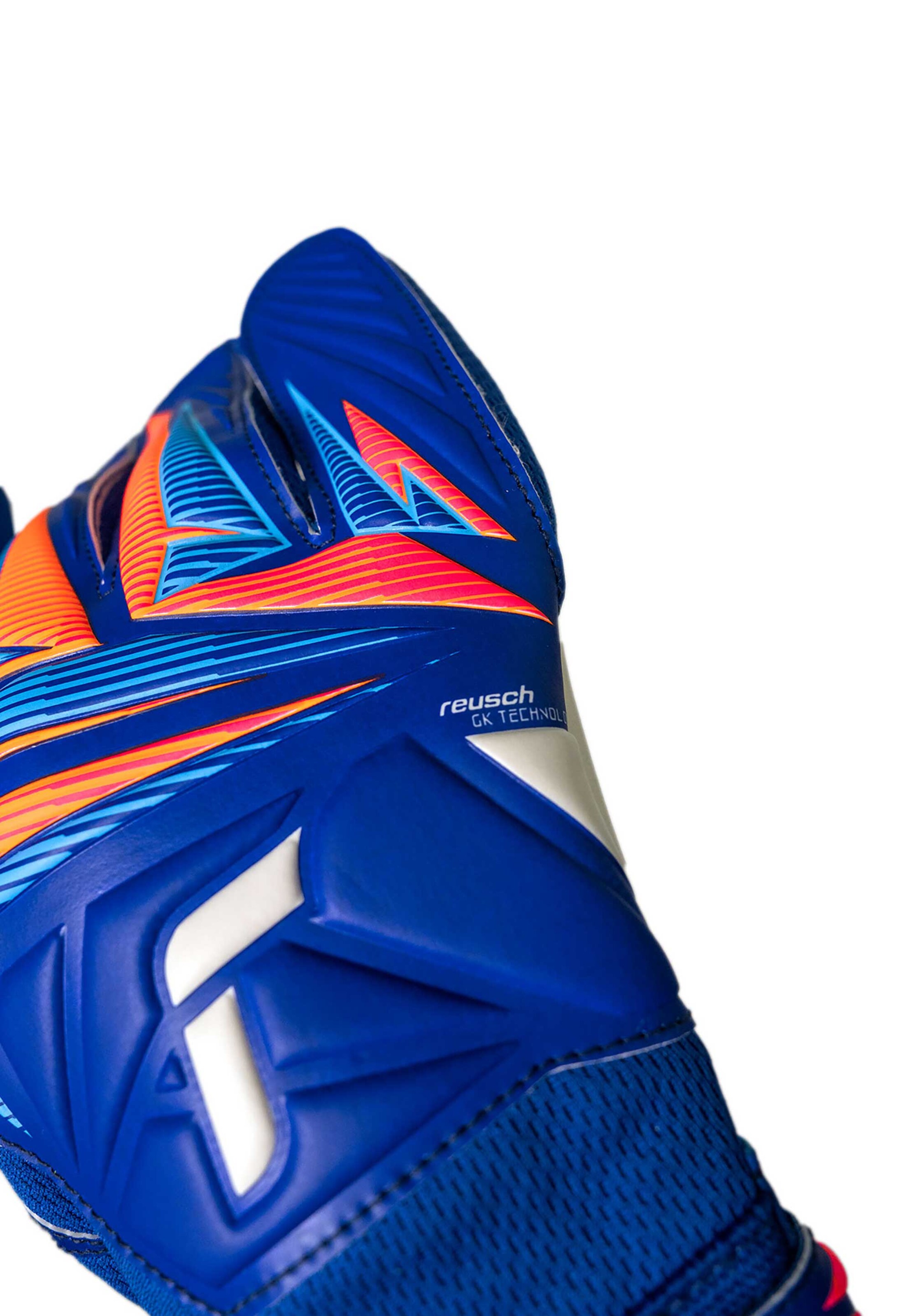 REUSCH Athletic Gloves 'Attrakt Grip' in Blue