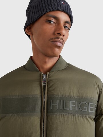 TOMMY HILFIGER Winterjacke in Grün