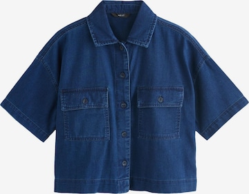 Next Pusero värissä sininen: etupuoli