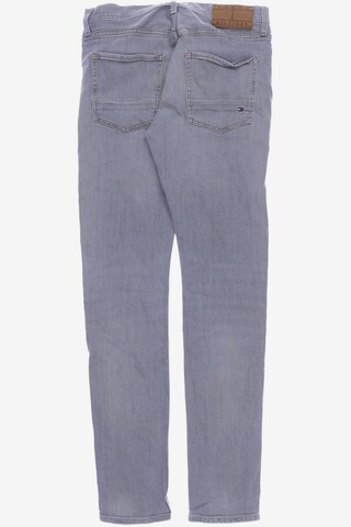 TOMMY HILFIGER Jeans in 28 in Grey